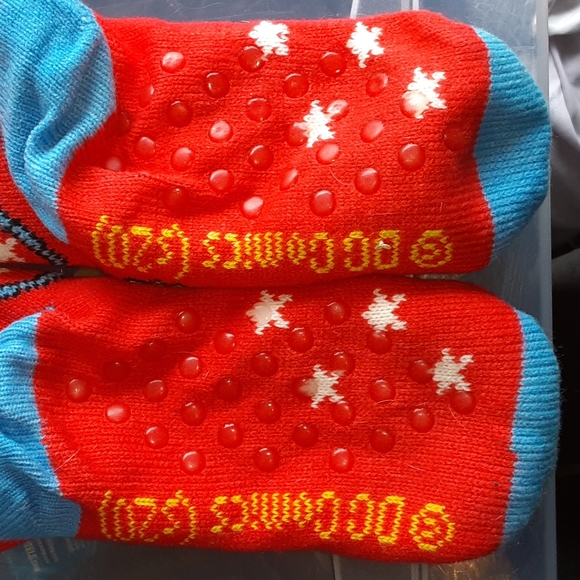 DC COMICS WONDER WOMAN THICK SLIPPERS NRMINT CONDITION - Picture 3 of 5